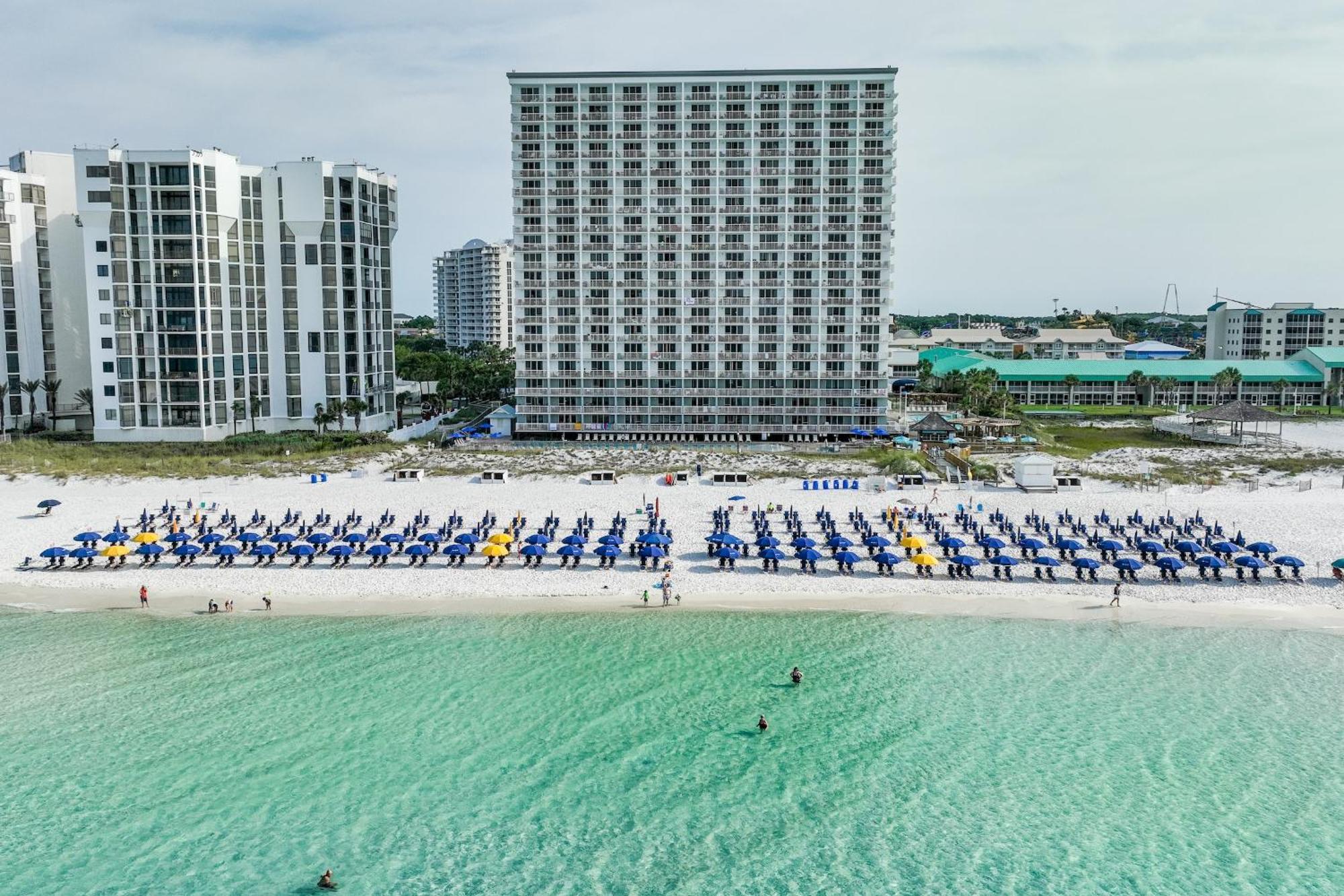 Pelican Beach Resort 德斯廷 外观 照片