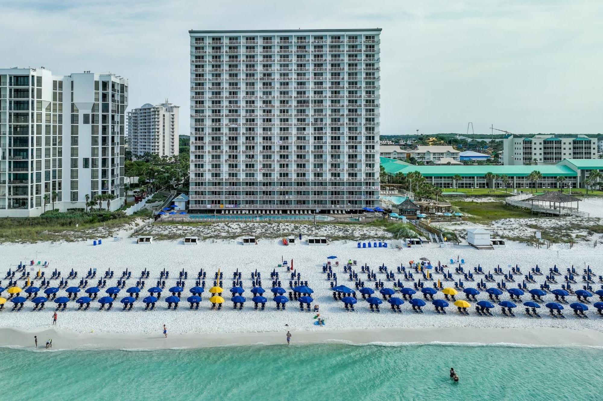 Pelican Beach Resort 德斯廷 外观 照片