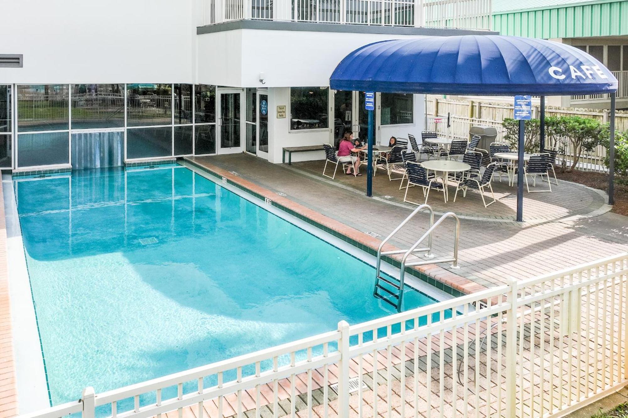 Pelican Beach Resort 德斯廷 外观 照片