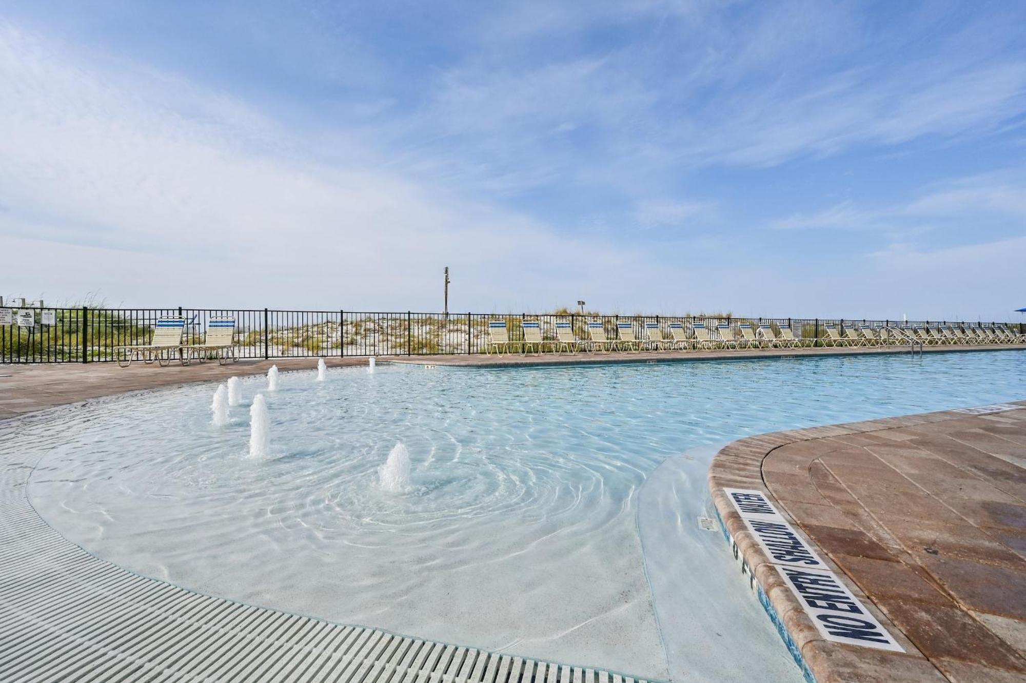 Pelican Beach Resort 德斯廷 外观 照片