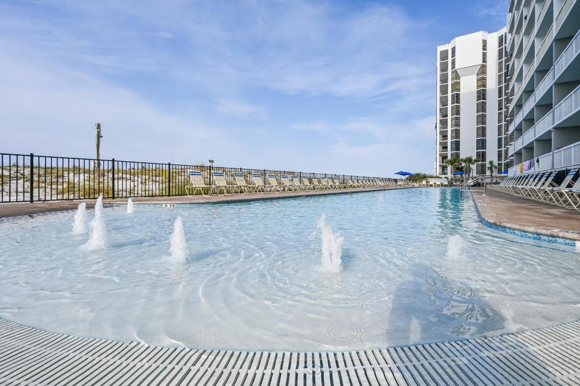 Pelican Beach Resort 德斯廷 外观 照片