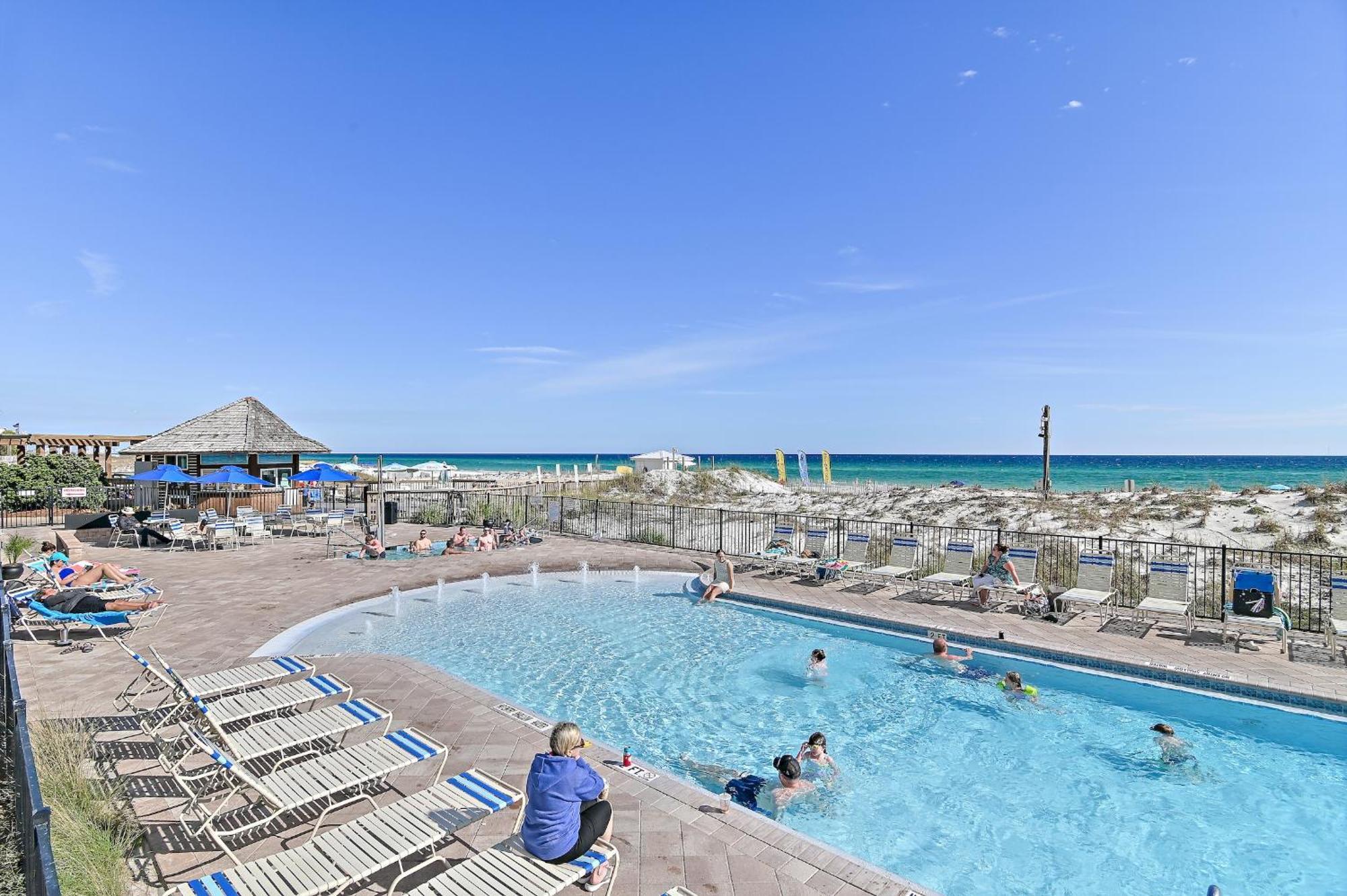 Pelican Beach Resort 德斯廷 外观 照片